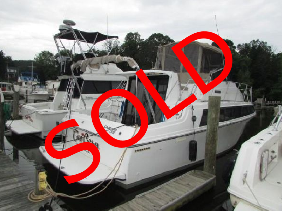 32' 1989 Carver Mariner Essex Marina & Boat Sales