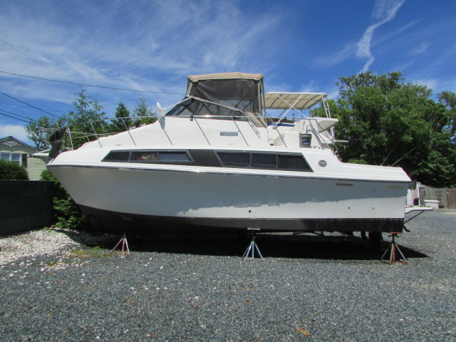 1989 Carver 32′ Mariner  New Lower Price Asking SOLD!!!!!