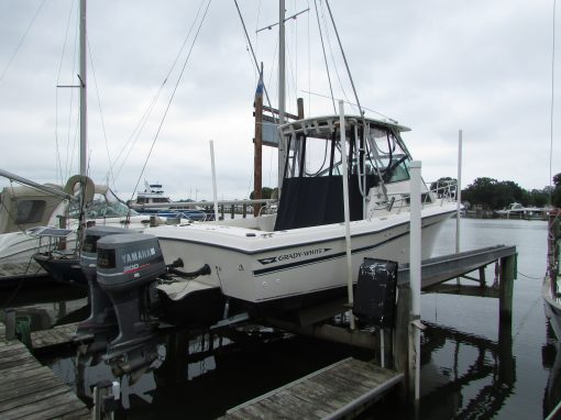 1988 Grady White 25′ Sailfish asking $21,900.00