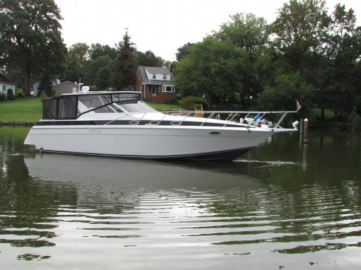 1988 Chris Craft 41′ 412 Amerosport  Asking $24,900