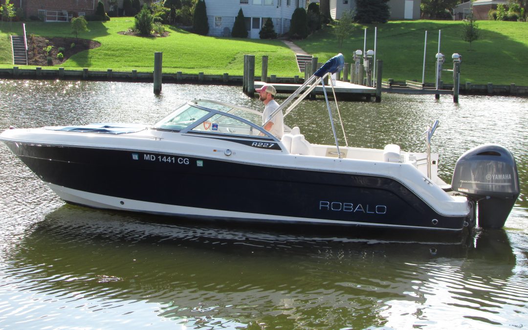 2014 Robalo 22′ R227 Dual Console Asking $39,900