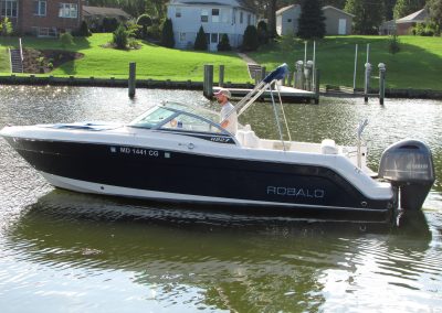 2014 Robalo 22′ R227 Dual Console Asking $39,900